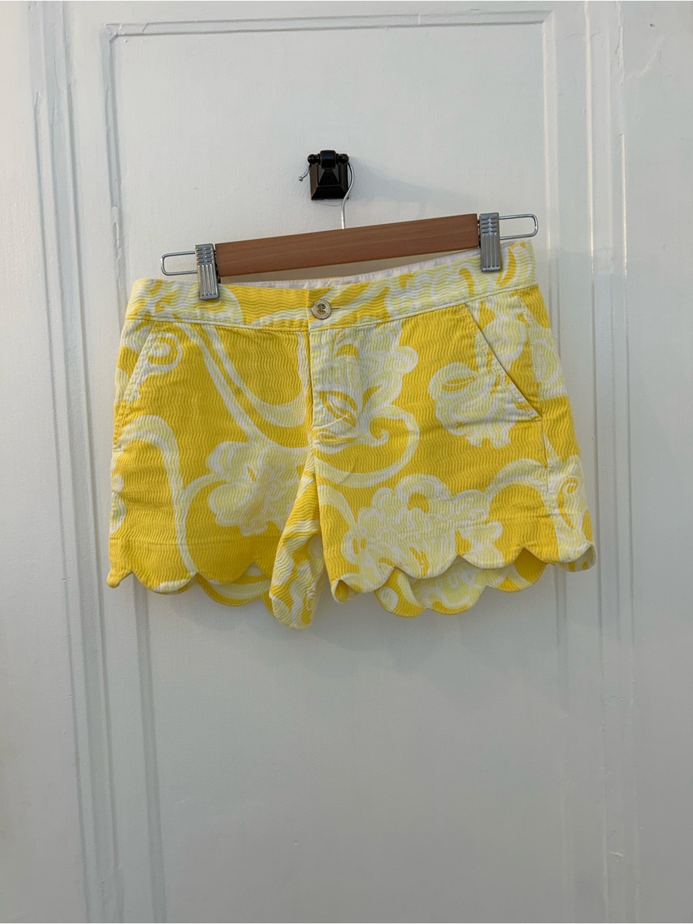 Lilly Pulitzer Yellow and White Scalloped Hem High-Waist Shorts